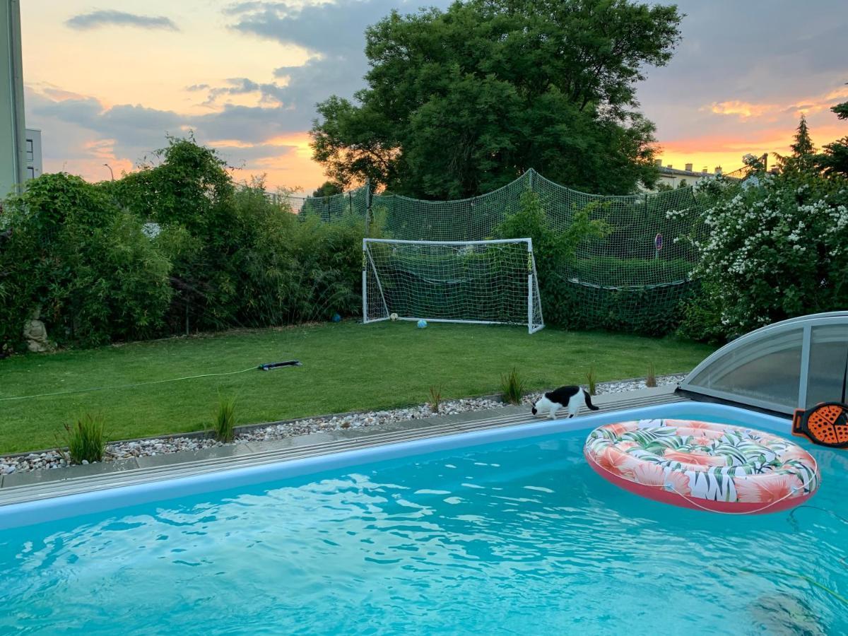 Pool & Lake Holiday Home มาร์คเคลแบร์ก ภายนอก รูปภาพ