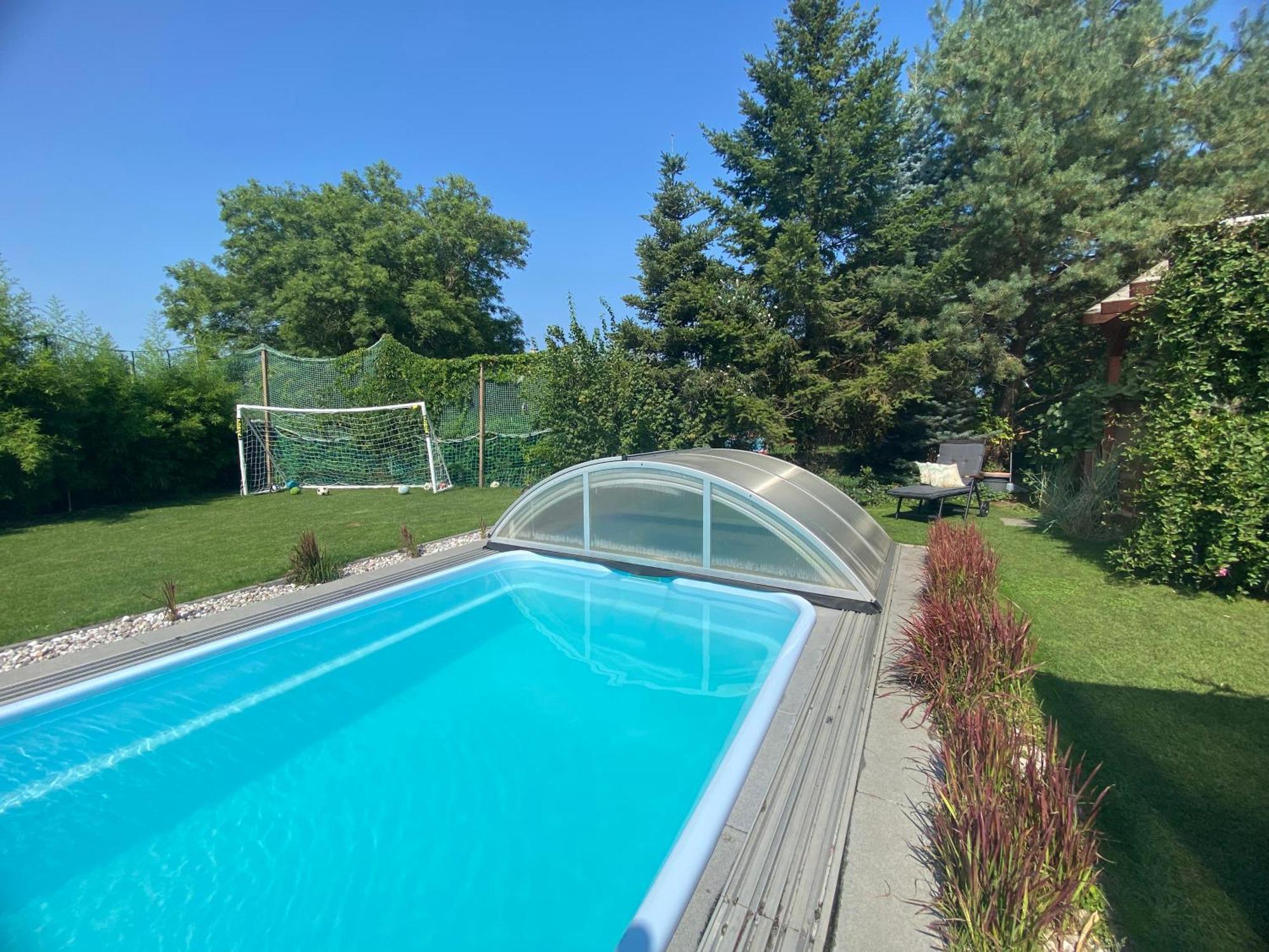 Pool & Lake Holiday Home มาร์คเคลแบร์ก ภายนอก รูปภาพ